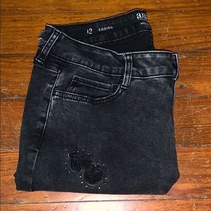 A.N.A black embroidered jeggings